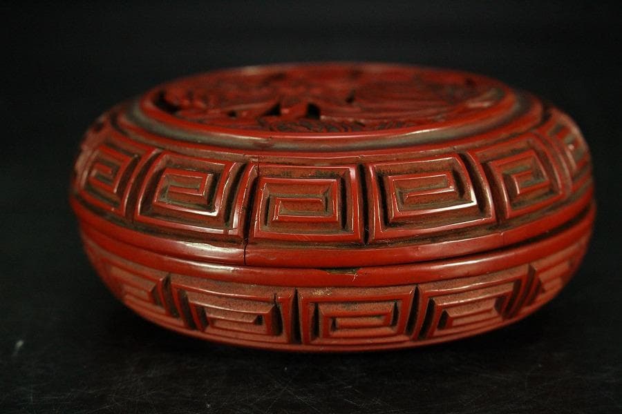 堆朱 刻果実虫 香合 漆 本堆朱保証 時代物(K-YC458)