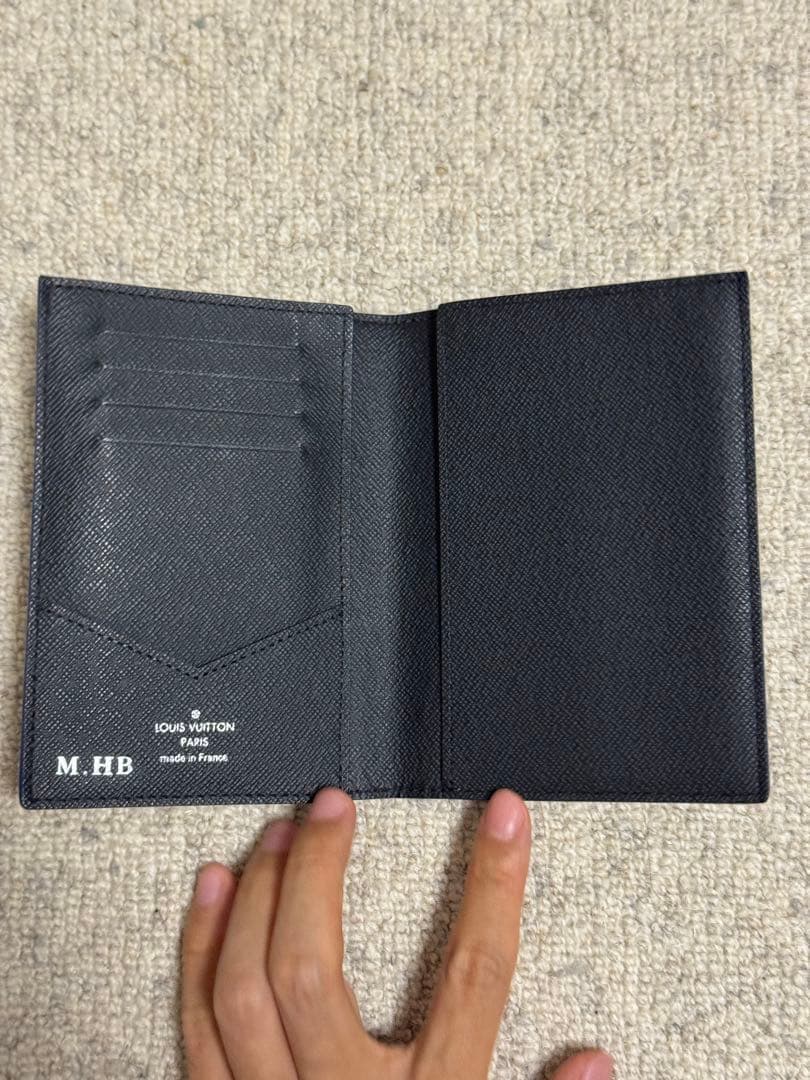 LOUIS VUITTON パスポートカバー