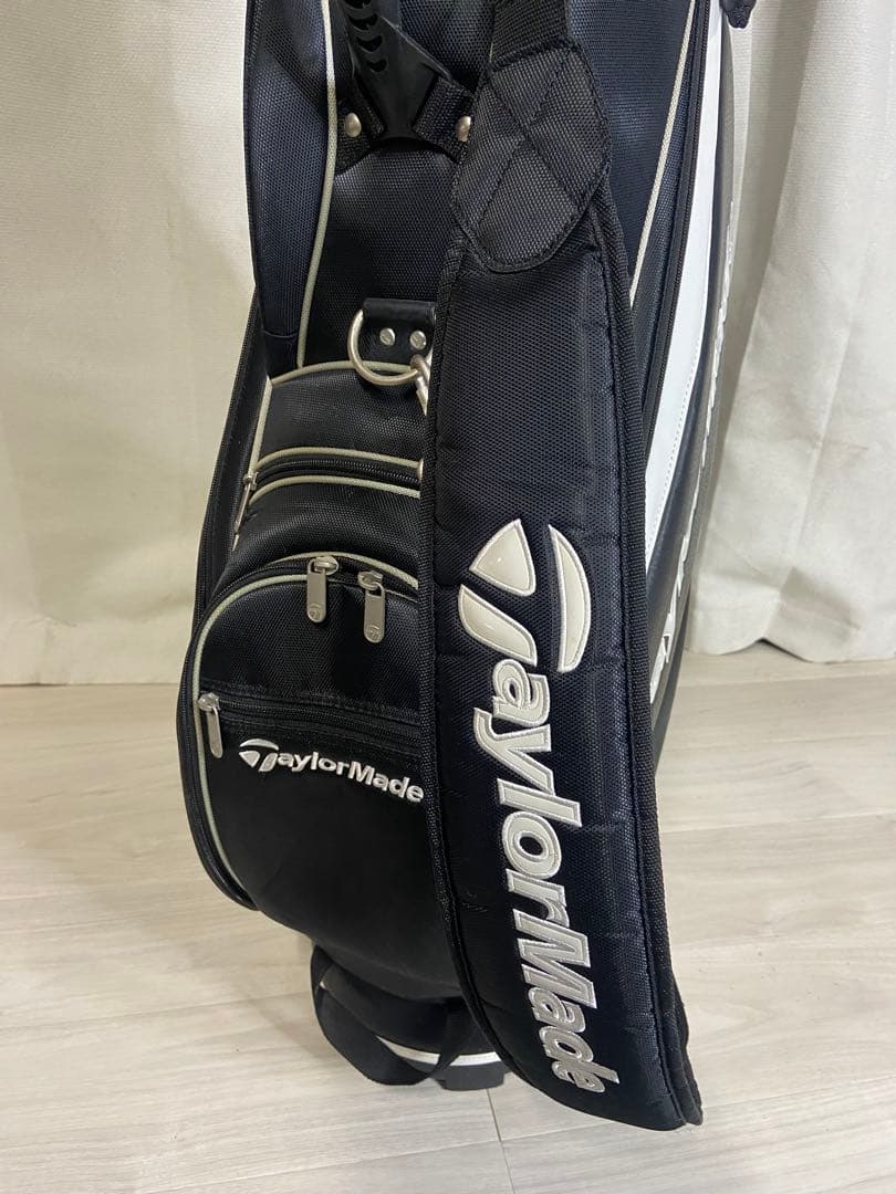 TaylorMade キャディバッグ 黒　白　ゴルフバッグ　テーラーメイド