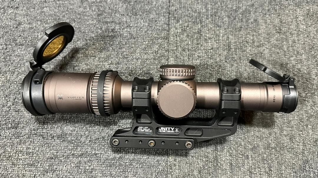 美品 実物 VOLTEX RZR-16009(UNITYマウントは付属しません)