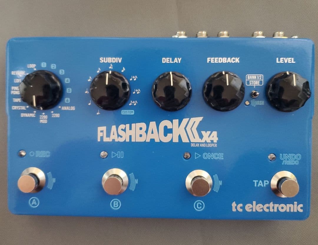 TC Electronic FLASHBACK 2 X4 ディレイエフェクター