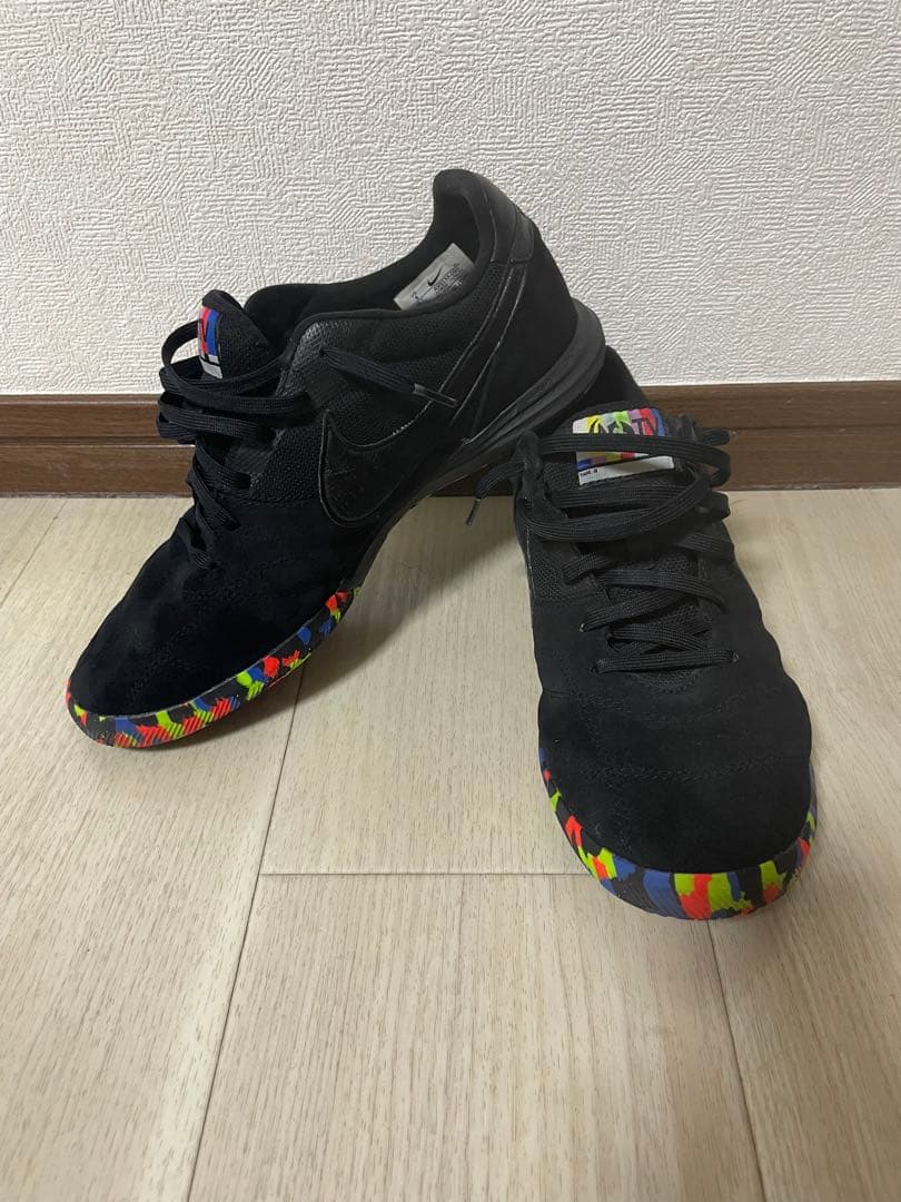 Nike プレミア2サラ