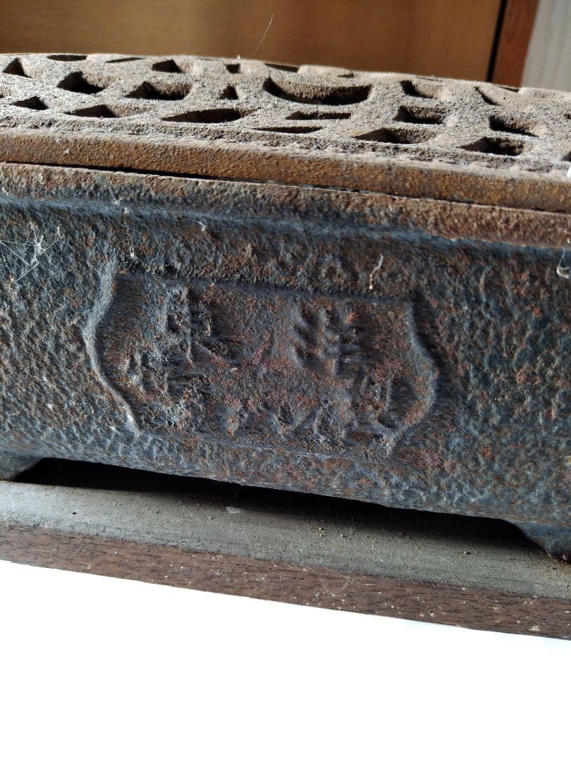 炭入れ　こたつ　火鉢　アンティーク