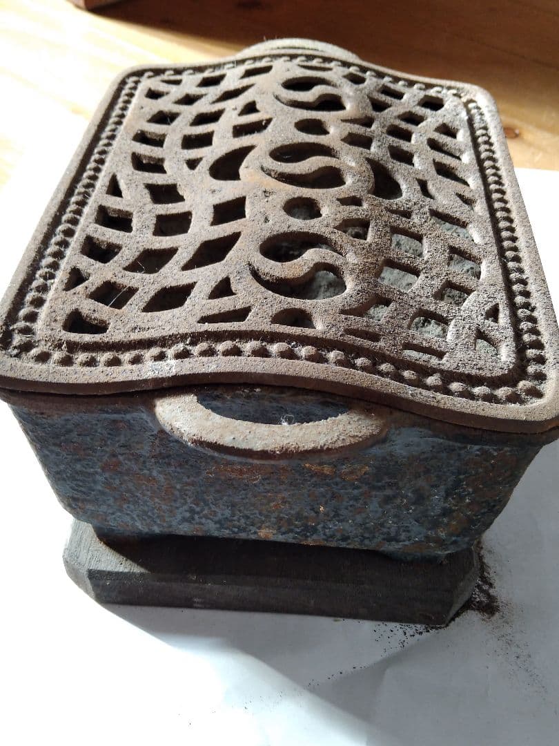 炭入れ　こたつ　火鉢　アンティーク