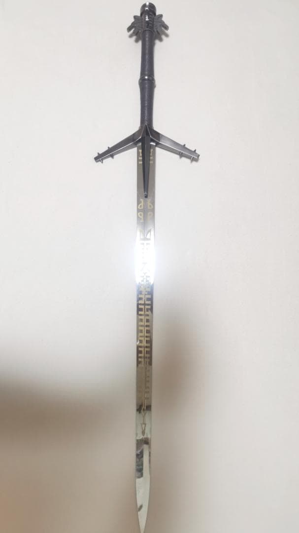 ウィッチャー3 ワイルドハント エアロンダイト 金属製 模造刀 西洋剣 美術品