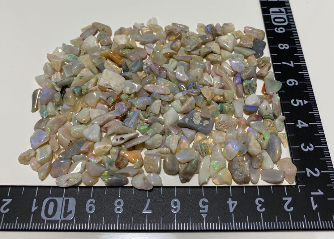 オーストラリア産？ オパールさざれ 外国産鉱物