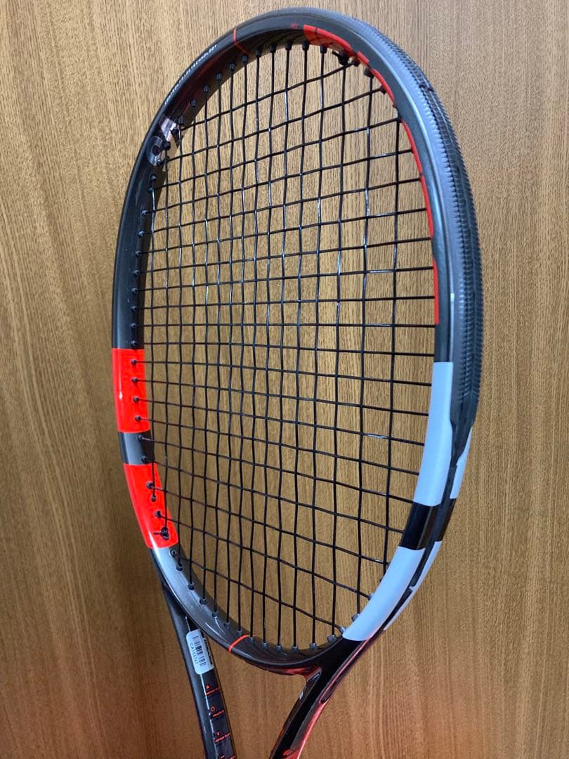 バボラ硬式ラケット　ピュアストライク