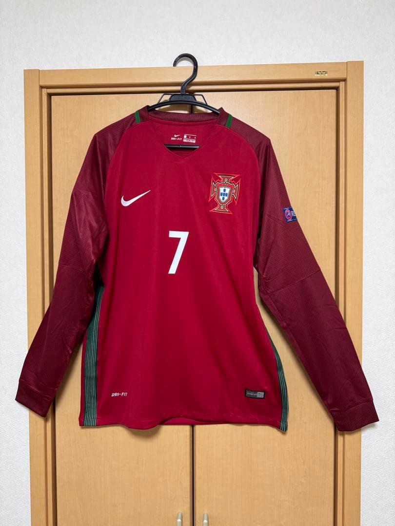 [新品、未使用]ポルトガル代表　ロナウド 7番 長袖 ユニフォーム 16/17