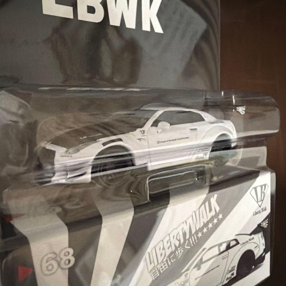 MINI GT LB★Works Nissan GT-R White