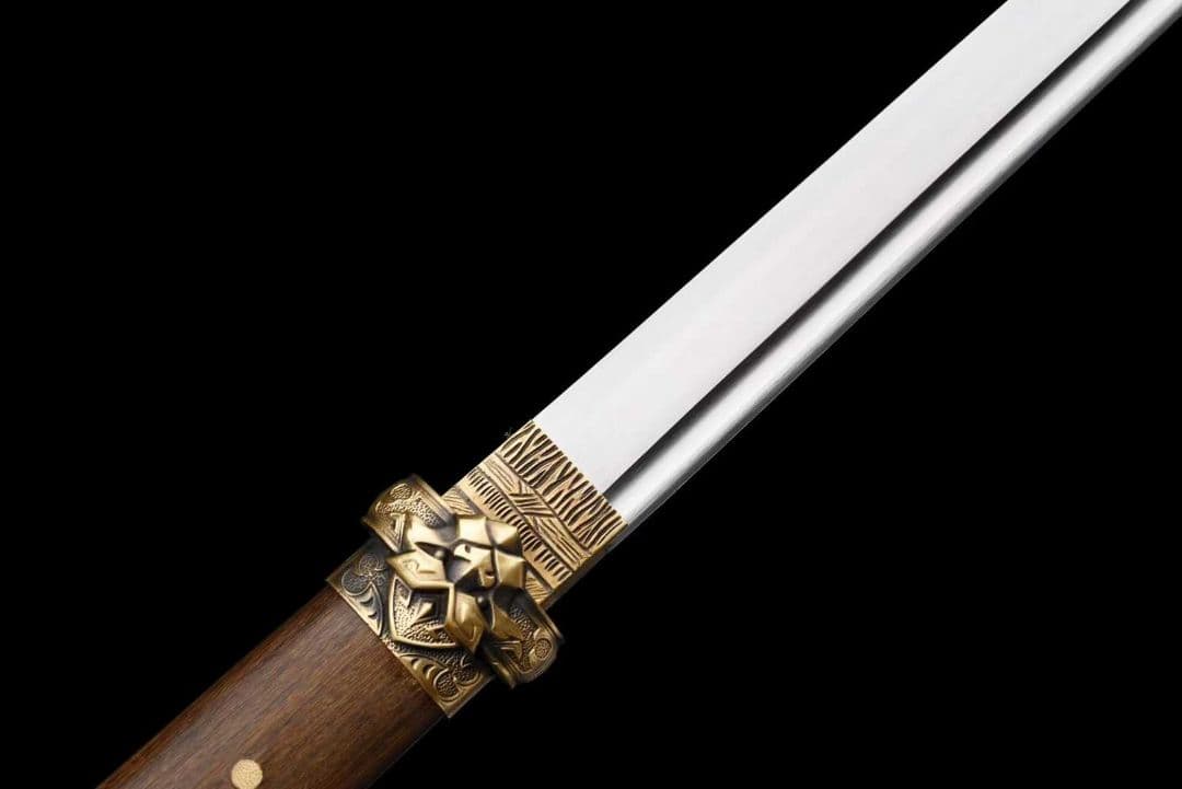 【虎頭直刀】古兵器 武具 刀装具 日本刀　模造刀 居合刀 武士道 鑑賞用 美術刀