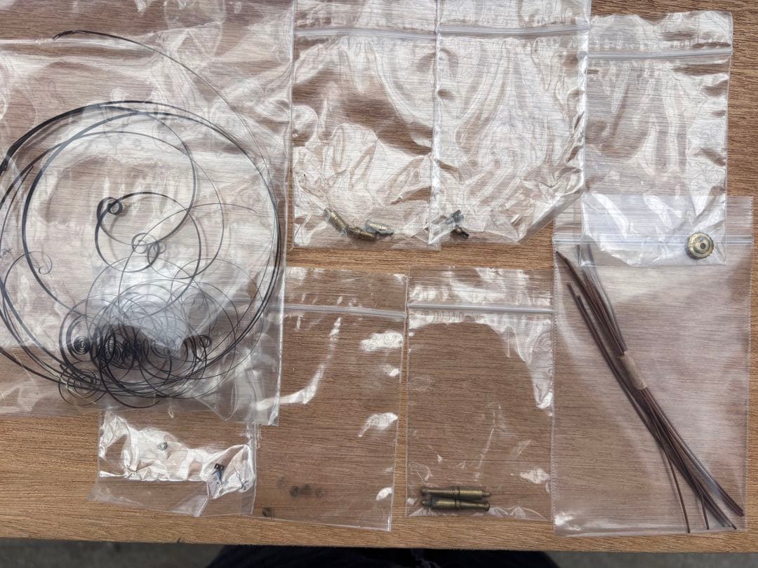 時計風防がたくさん入った小引き出し　5杯　時計部品　針　腕時計　デッドストック