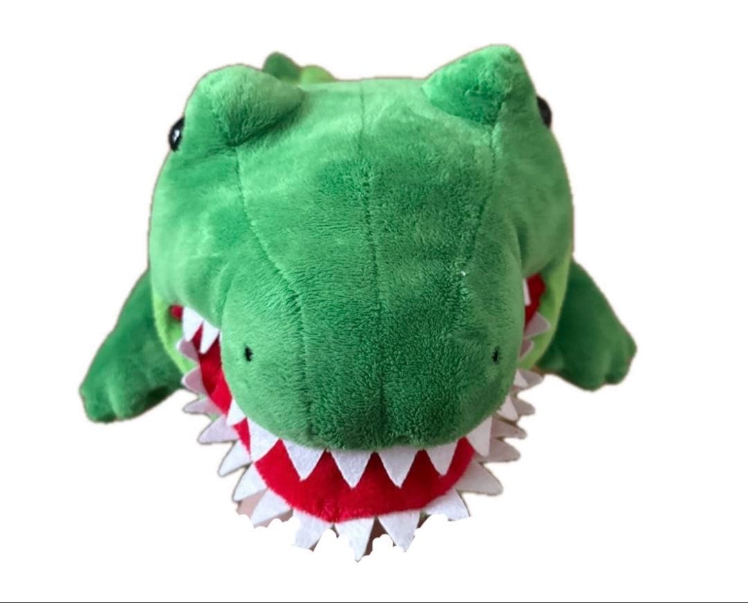 ワニ　特大サイズぬいぐるみ
