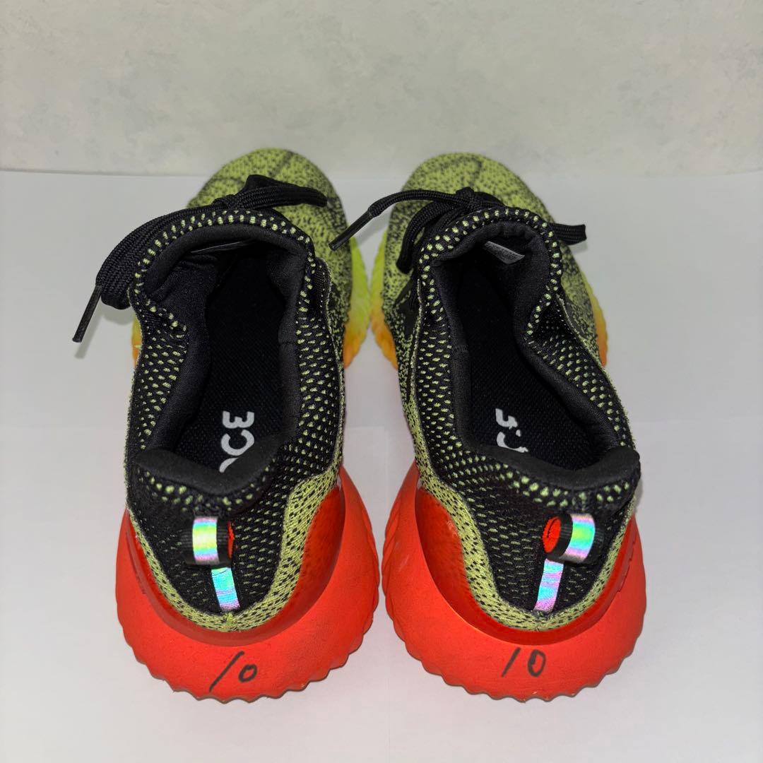 香川真司　直筆サイン入りトレーニングシューズ