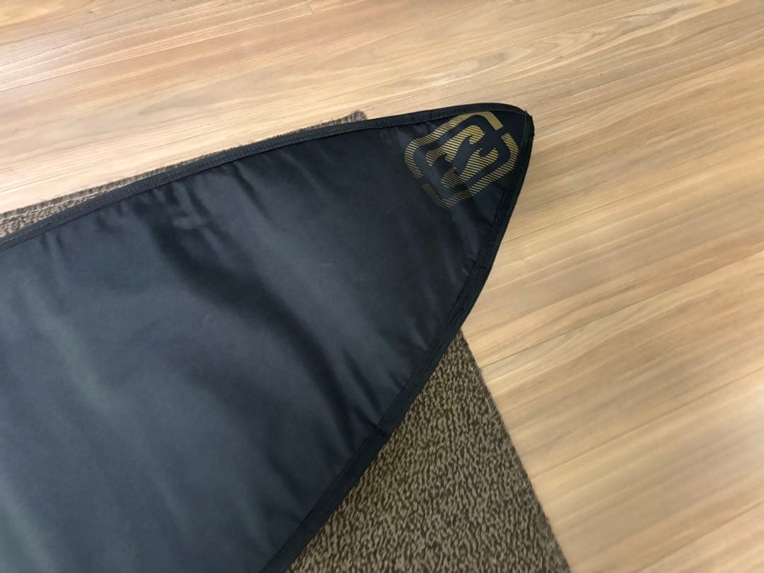 ★送料無料・美品★お洒落　ビラボン　サーフボードハードケース　サーフィン