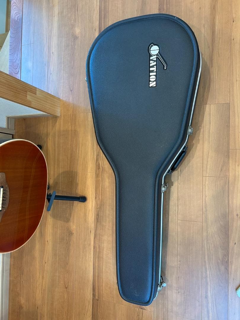 Ovation 6768 Elite Standard ハードケース付き