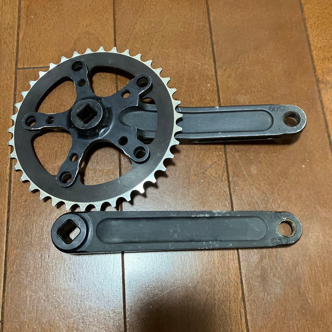 RACE FACE FORGED クランクセット　38tチェーンリング付き