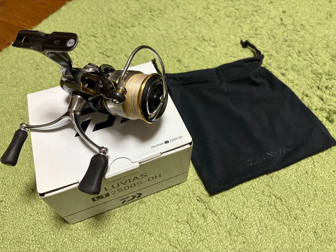 ダイワ LUVIAS 2500S-DH スピニングリール