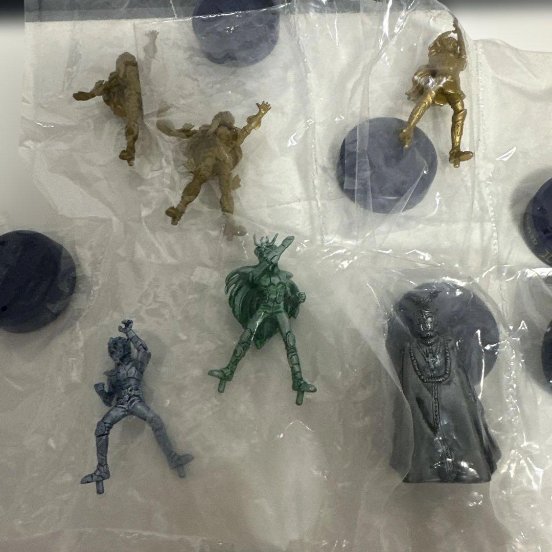 聖闘士星矢フィギュア 21体セット LEDベース付き