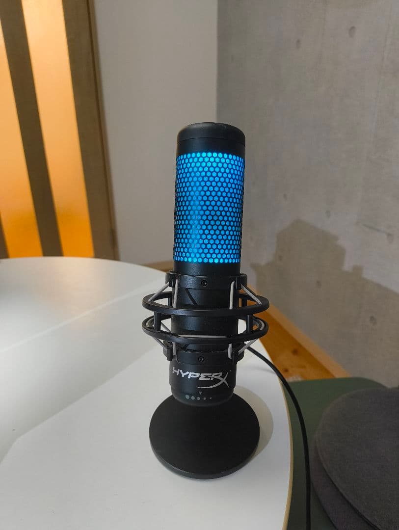 HyperX QuadCast S スタンドアロンマイク RGBライティング