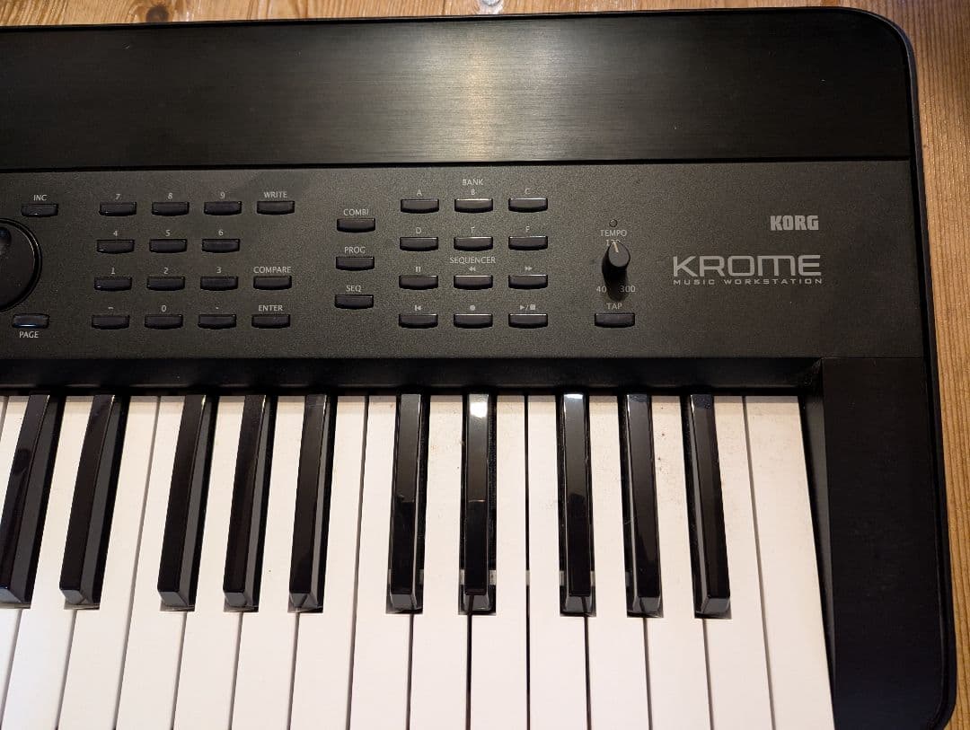 鍵盤楽器 KORG KROME61
