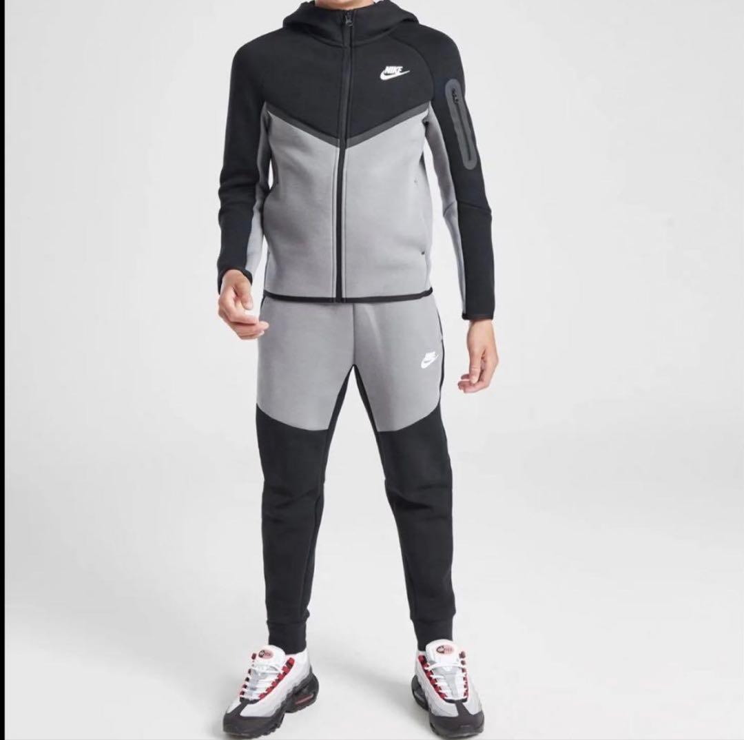 Nike テックフリース　セットアップ　海外限定