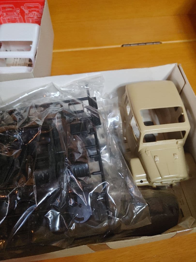 ランクル40ビッグホーン　プラモデル