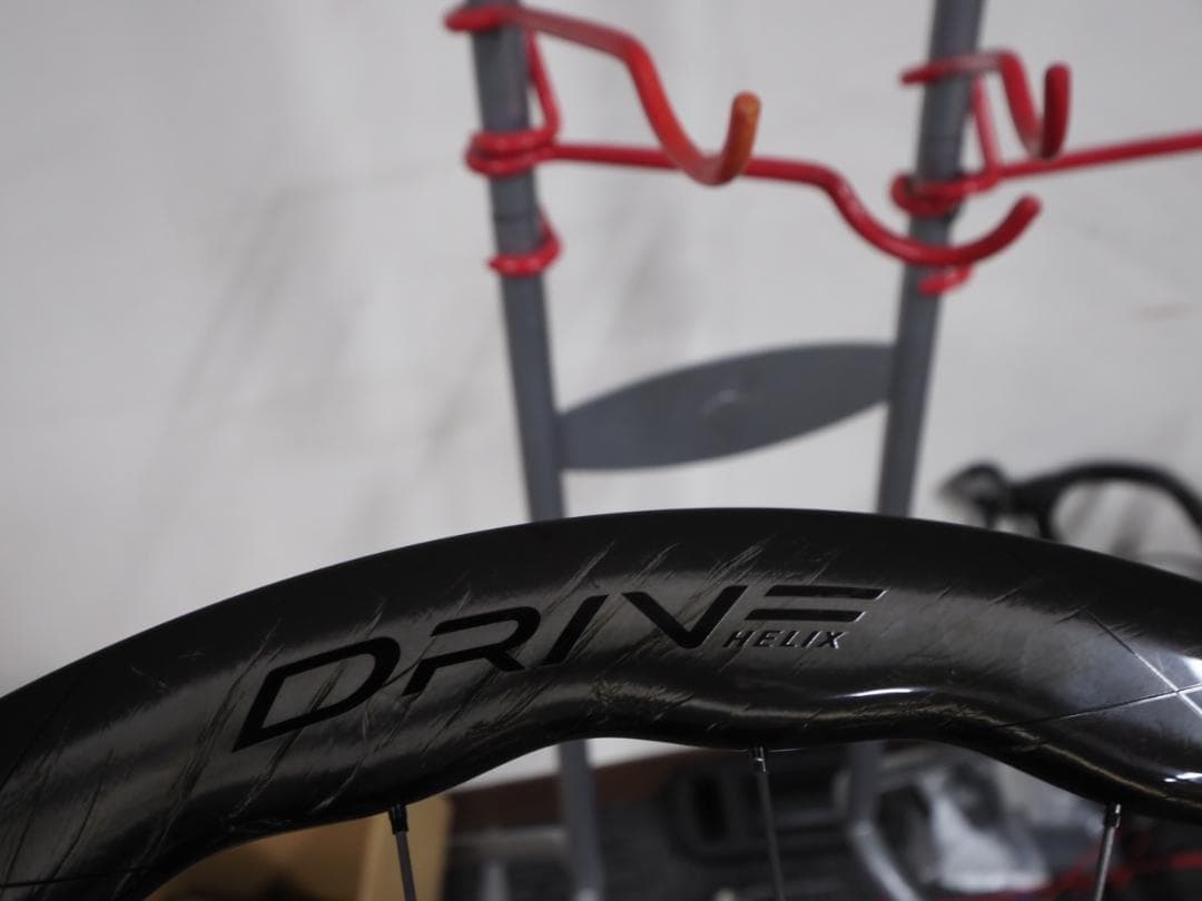 DRIVE HELIX カーボンホイール　チューブレスレディ ディスクブレーキ