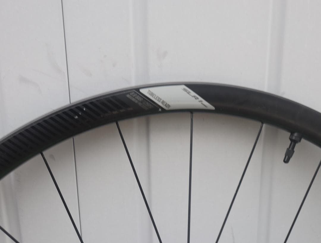 ジャイアント SLR-1 カーボンホイール　前後セット