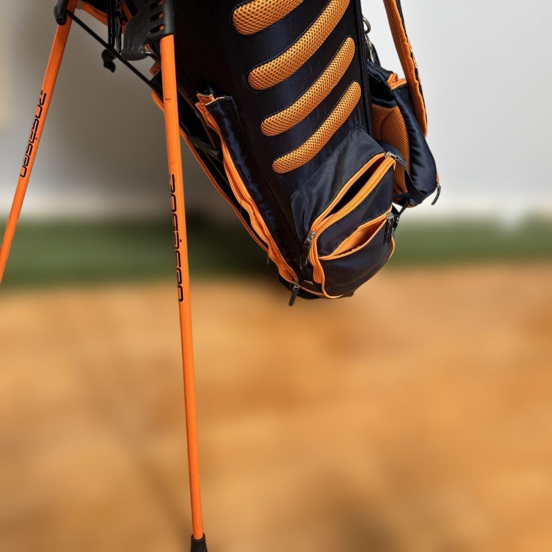 ロサーセン、スタンド付きゴルフバッグ ネイビーとオレンジ