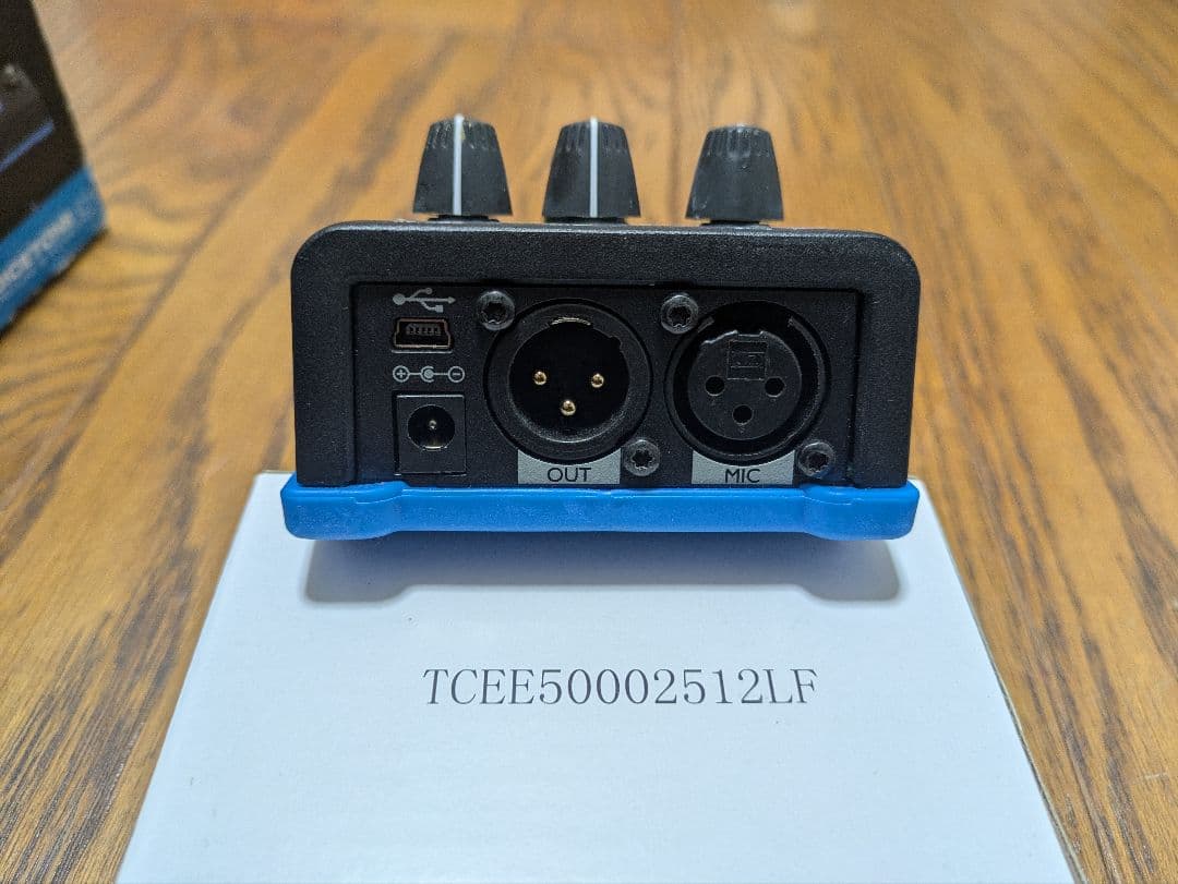 ギター TC-Helicon VoiceTone C1