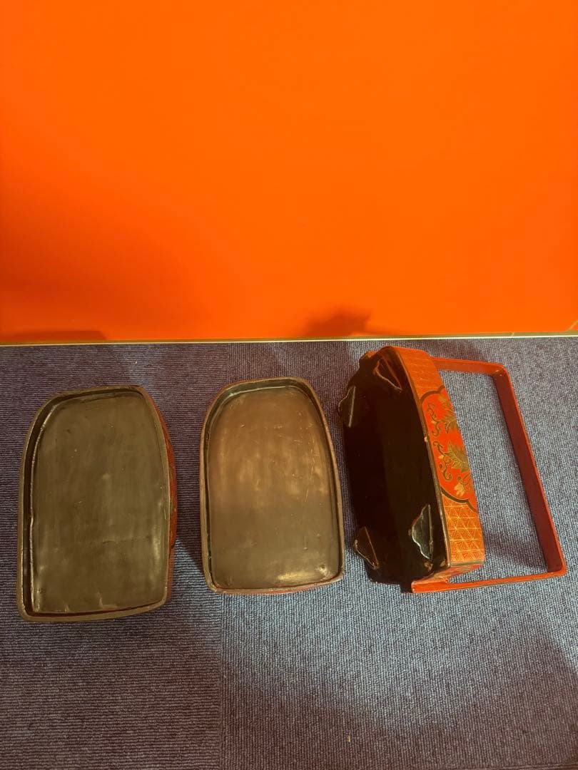 1818 中国骨董　新渡染付蓋付　木製　漆塗　提重　時代物