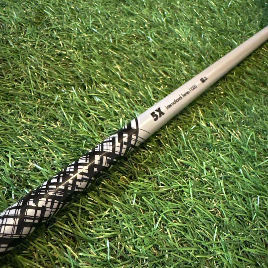 アッタスジャック 11 3番フェアウェイウッド用シャフト タイトリストスリーブ