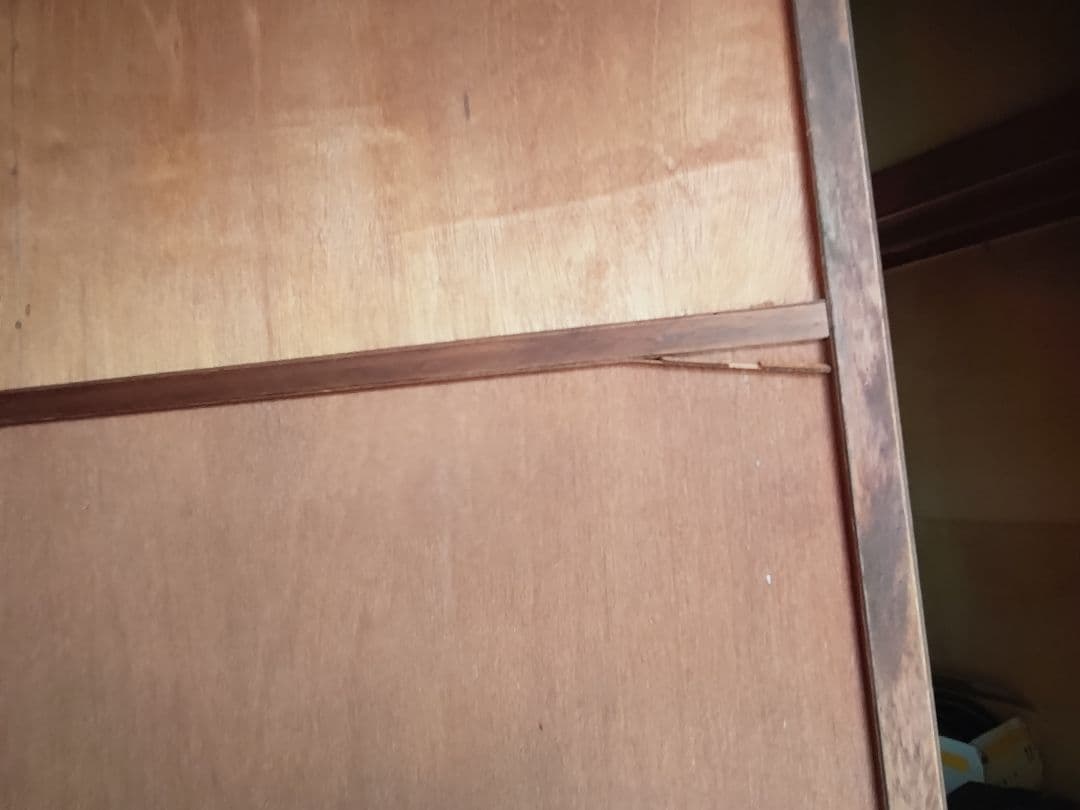 木製箪笥 スライド扉　観音扉　引出し付き(中古品)