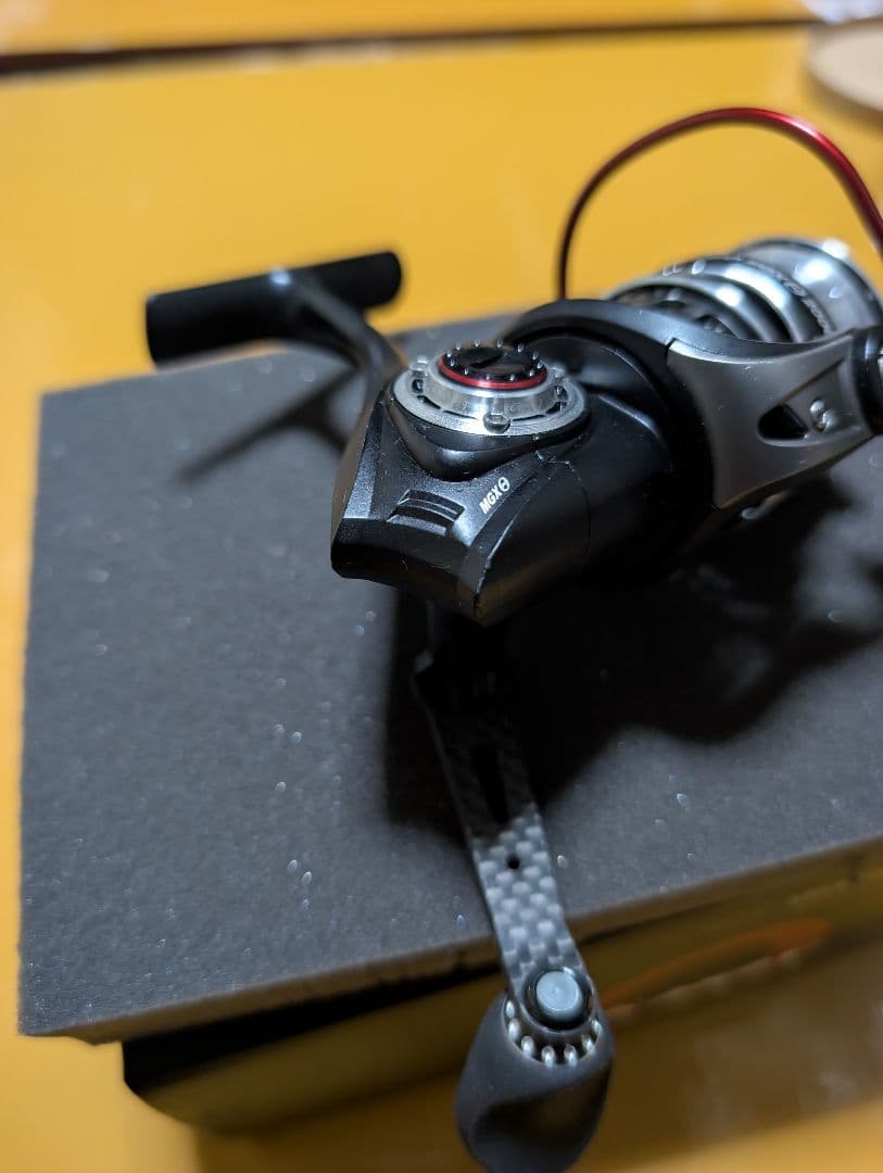 極美品　Abu Garcia Revo MGX THETA 2000SH レボ