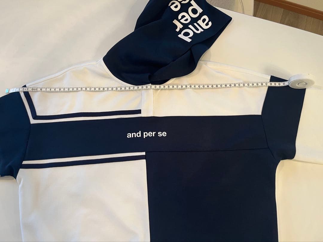アンパスィ　and per se フーディー ネイビー/ホワイト