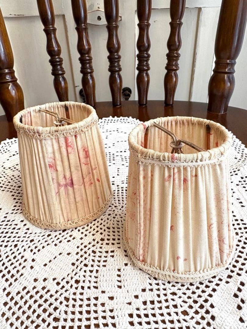 フランスアンティーク　ファブリックプリーツシェード　デザイン&柄違い　2個セット