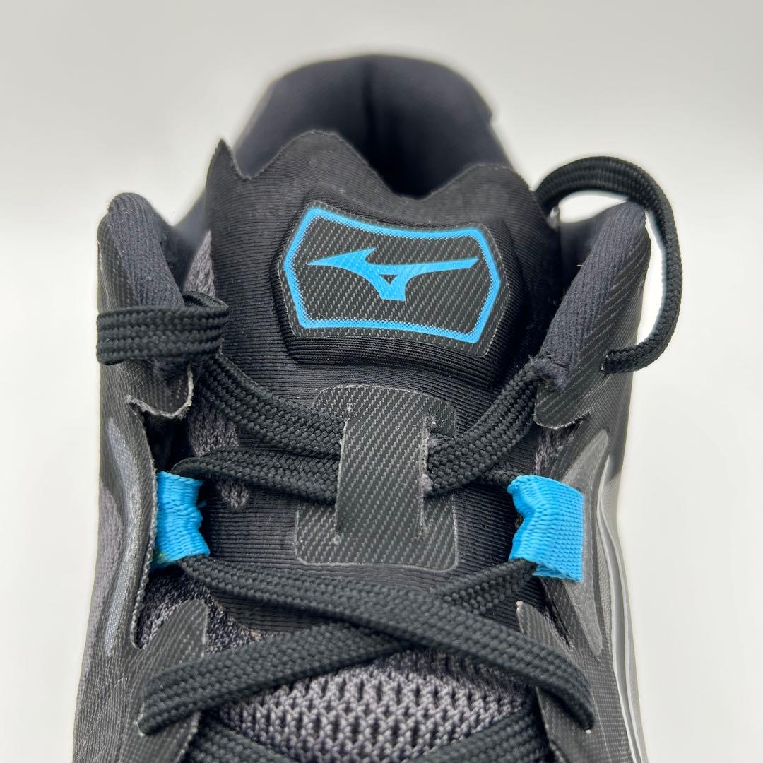 【未使用】ミズノ ウェーブライトニングZ8 バレーボールシューズ 26㎝　黒