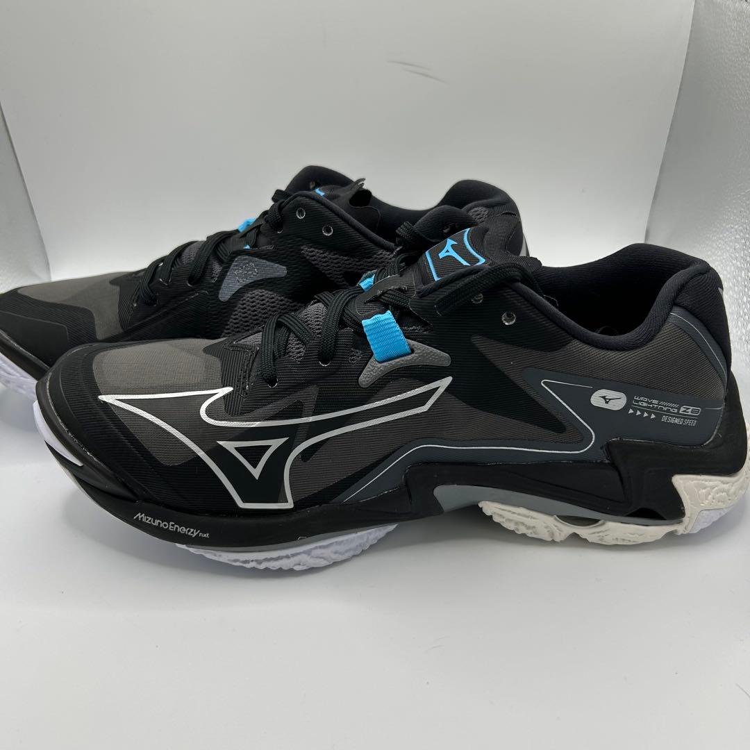 【未使用】ミズノ ウェーブライトニングZ8 バレーボールシューズ 26㎝　黒