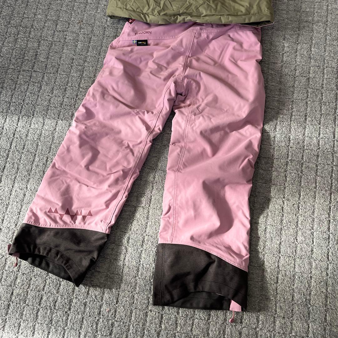 美品！イスビョン/134/140 暖かくとっても可愛いデザインです。