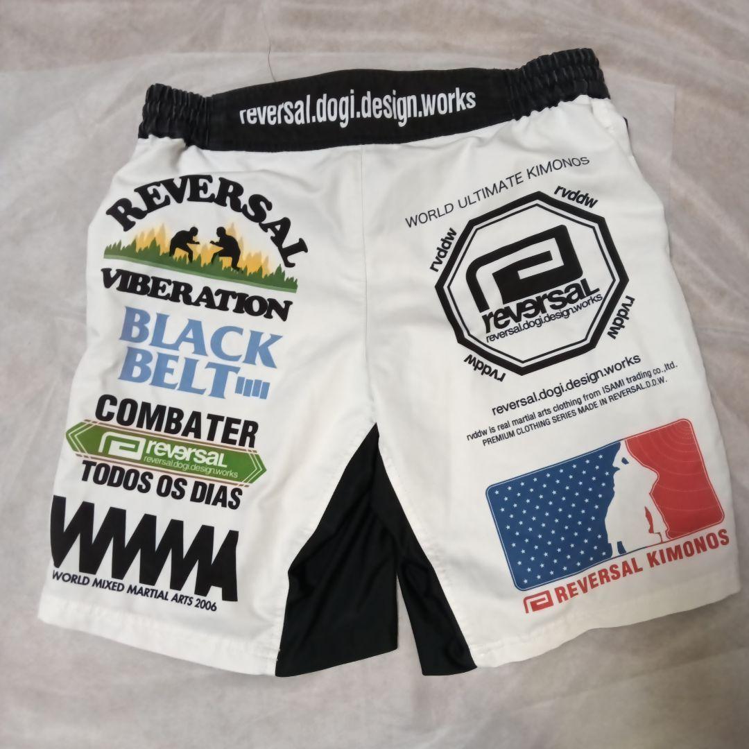 reversal　ファイトショーツ　Sサイズ　ホワイト絶版品レア　水着　短パン
