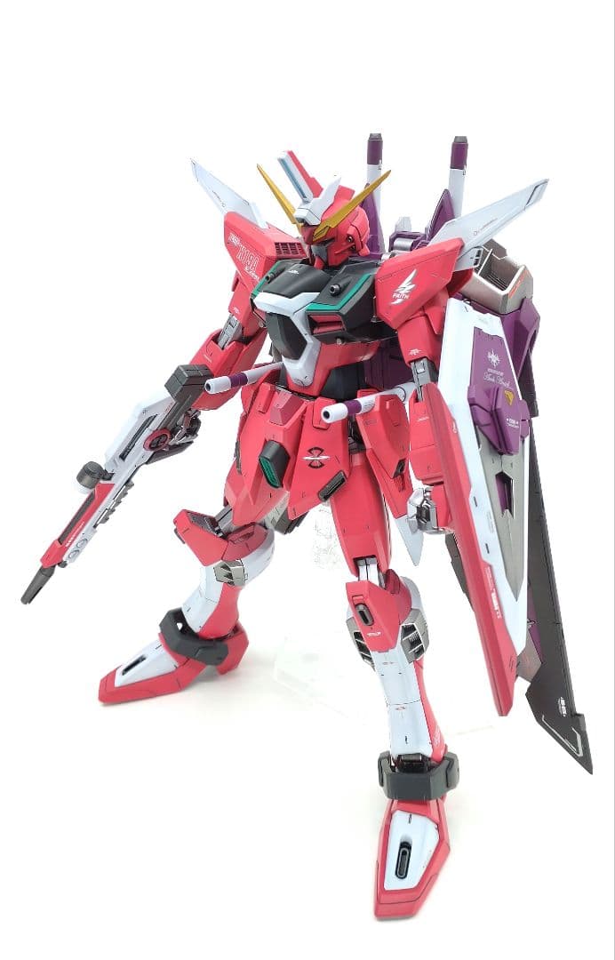 MG ∞ジャスティス ガンダム / 塗装済み　完成品