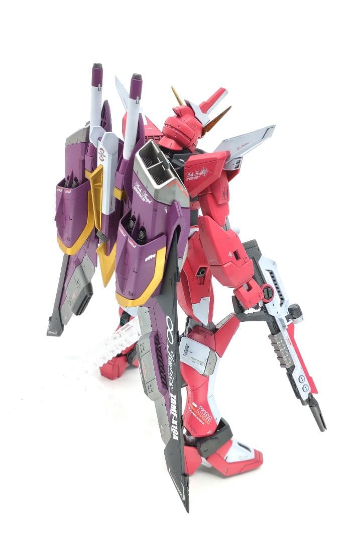 MG ∞ジャスティス ガンダム / 塗装済み　完成品