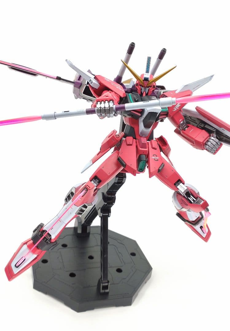 MG ∞ジャスティス ガンダム / 塗装済み　完成品