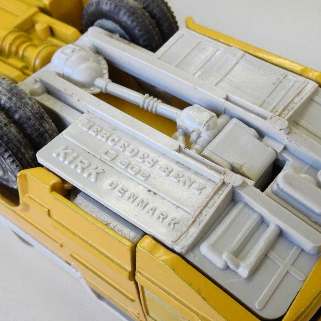 メルセデス ベンツ バス - カークトイズ #0302