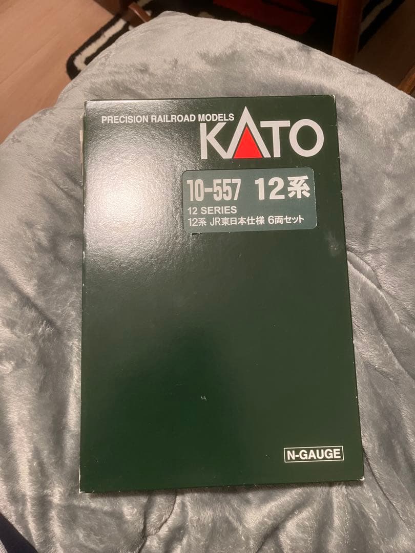 E233系3000番台8両、高崎車両センター12系客車フル編成