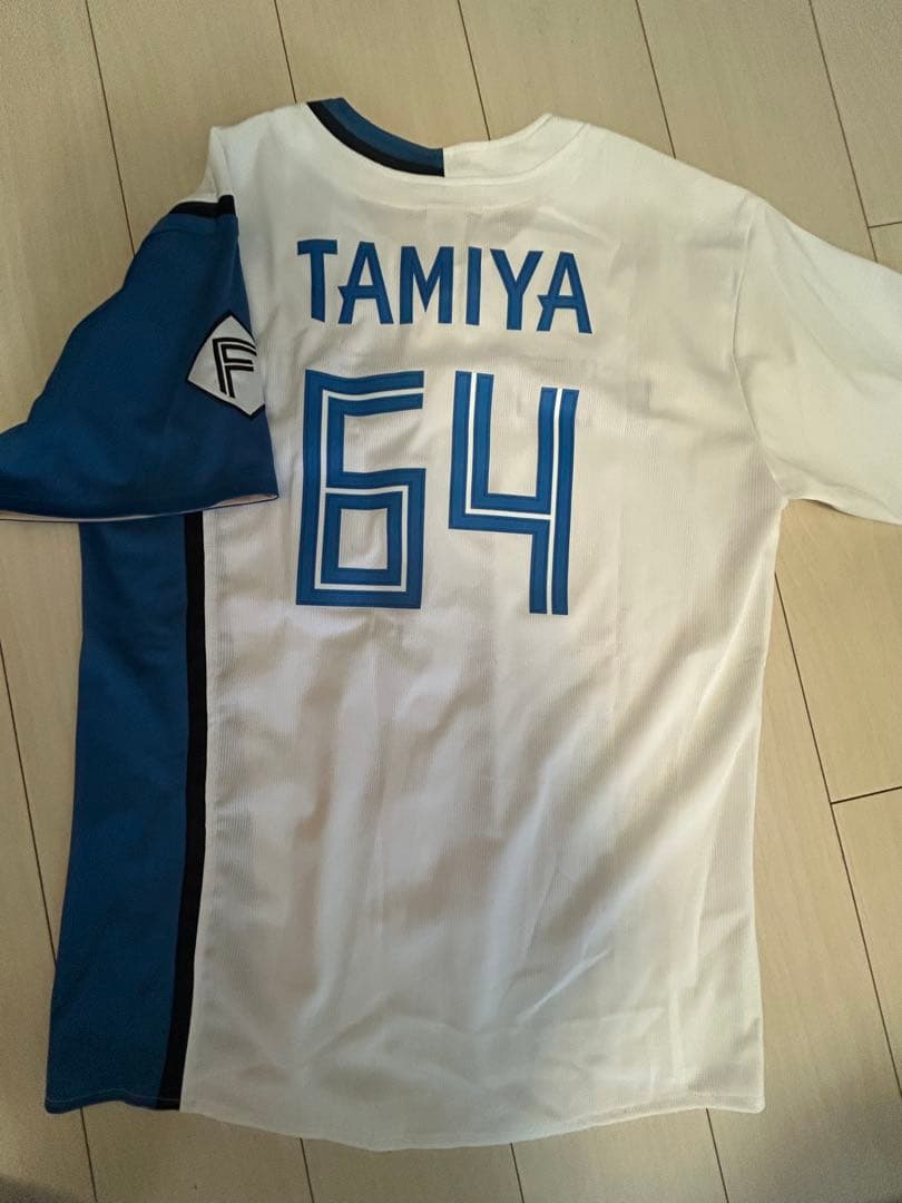 ファイターズ ユニフォーム 田宮 裕涼