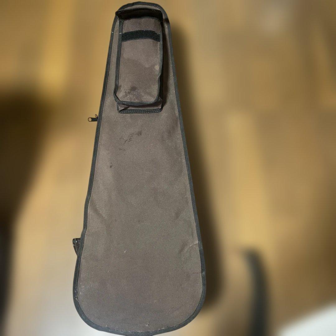 スズキ　バイオリン　4/4 品番200製造年　弓、ケ―ス付