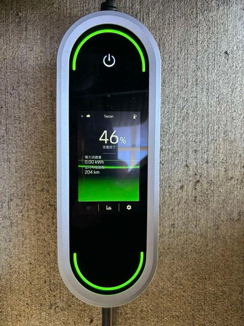 ポルシェ モバイルチャージャーコネクト 充電器 ケース付き