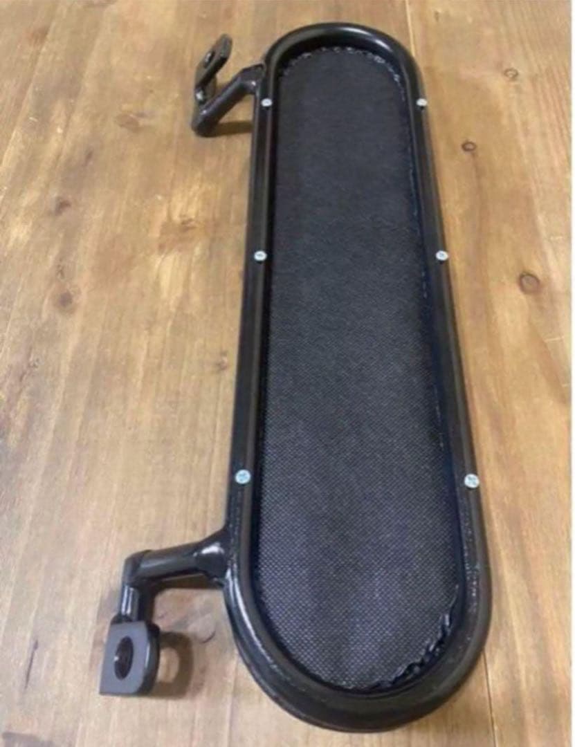 ハイエース200系　スーパーGL フットレスト　運転席側&助手席側　足おき台