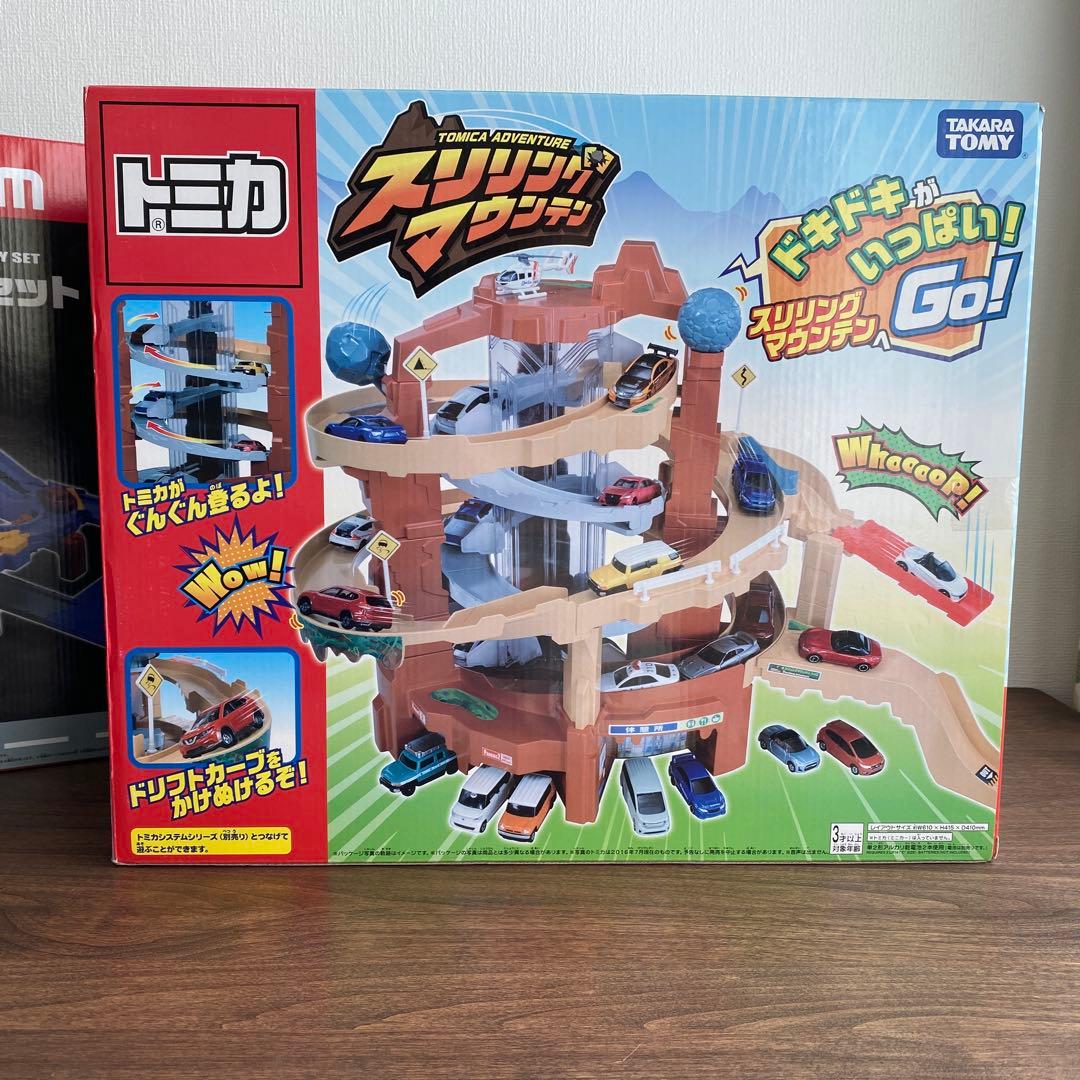 トミカ スリリングマウンテン・3ACTION オート高速道路セット